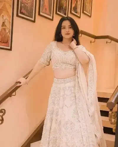 Escort Service In Bhanvad